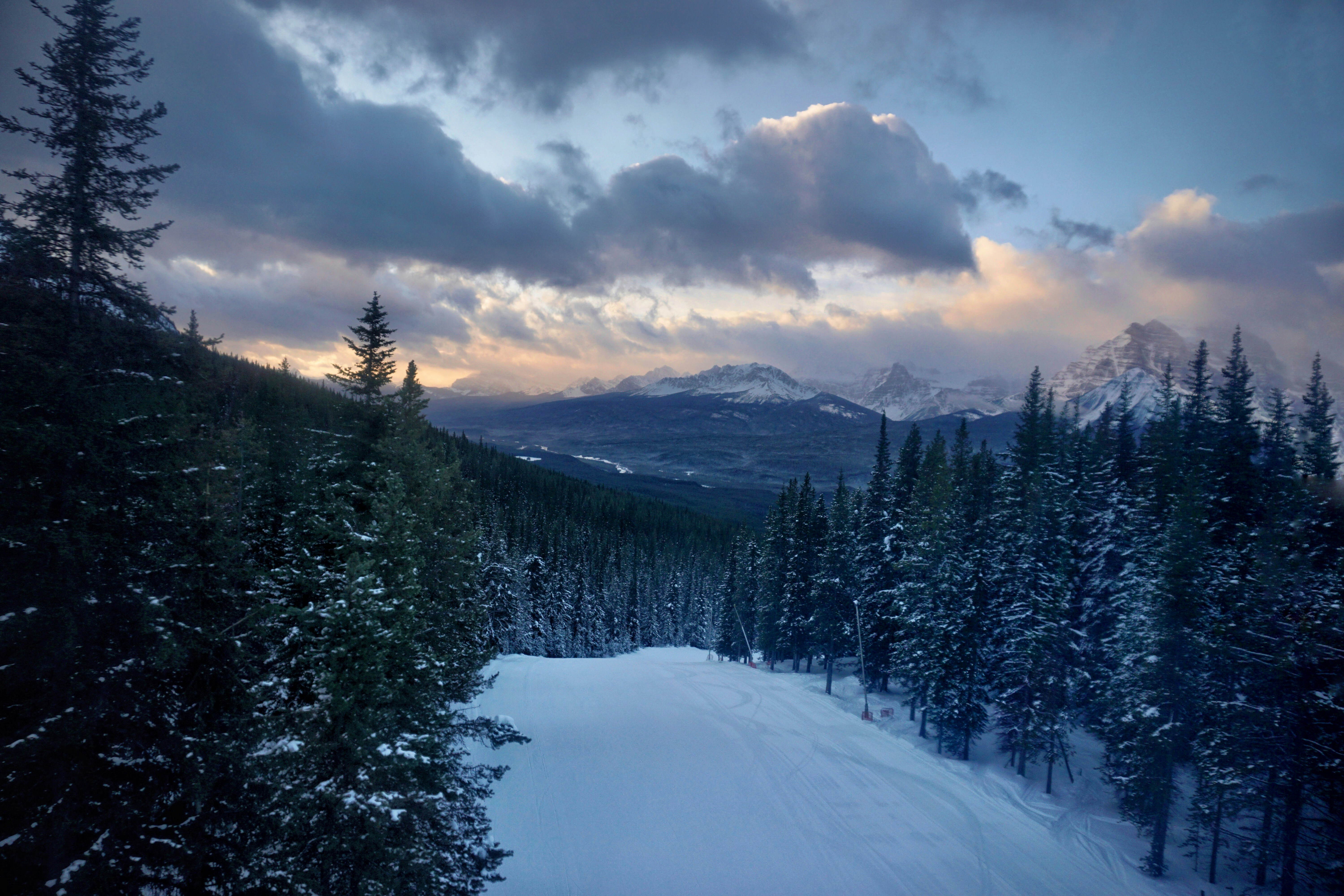 Lake Louise Ski Resort